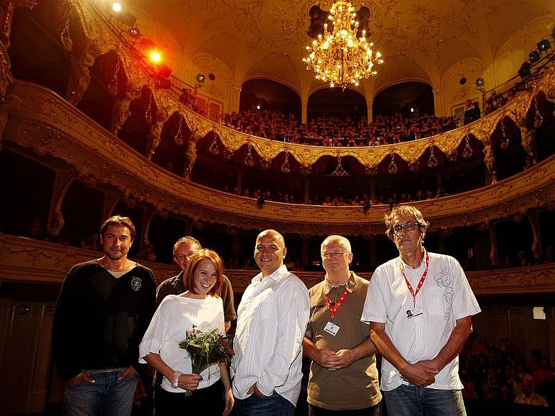 Slovenská delegace představila v pondělí na 43. ročníku mezinárodního filmového festivalu Karlovy Vary slovenský snímek Muzika.