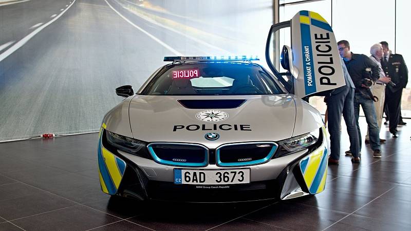 BMW i8 ve službách Policie ČR.