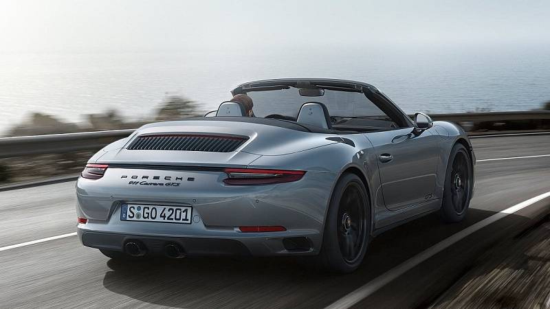 Porsche 911 Carrera GTS Cabrio.