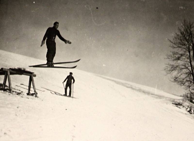 Cyril Musil dole jako lyžařský a skokanský trenér