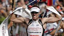 Na Havaji proběhl nejtěžší triatlonový závod světa - Ironman.
