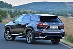 Lexus RX 450hL.