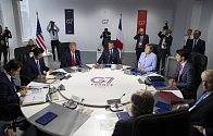 Schůzka lídrů zemí G7 na summitu ve franouzském Biarritzu.