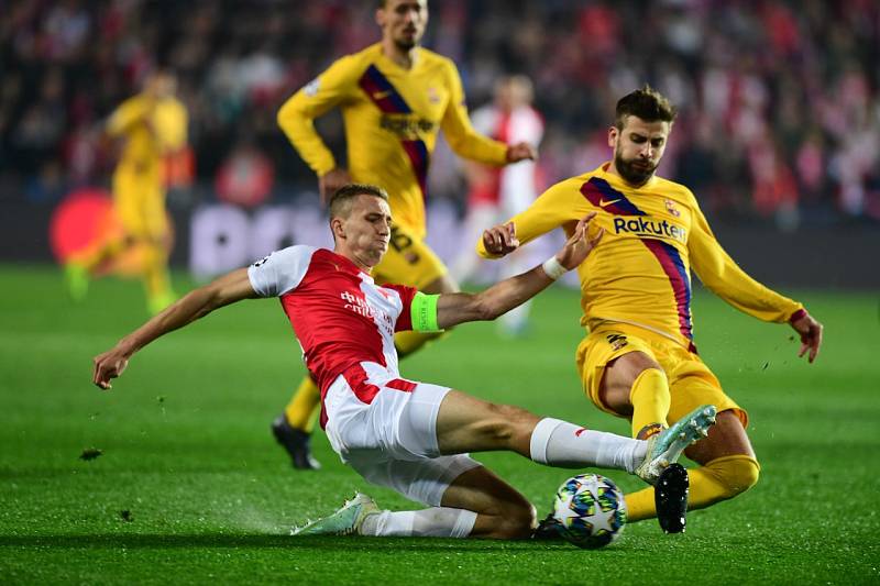 Utkání 3. kola skupinové fáze Ligy mistrů mezi SK Slavia Praha a FC Barcelona