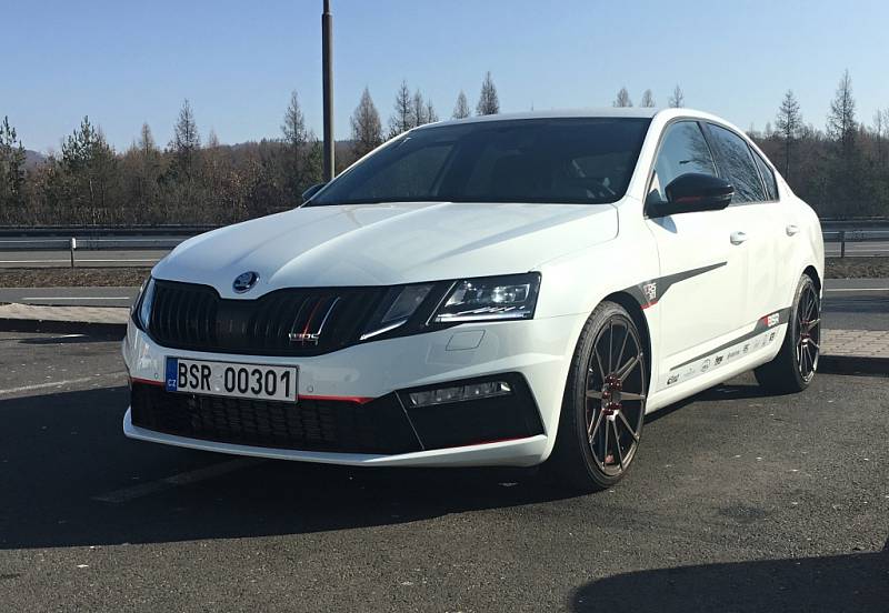 Škoda Octavia RS 301.