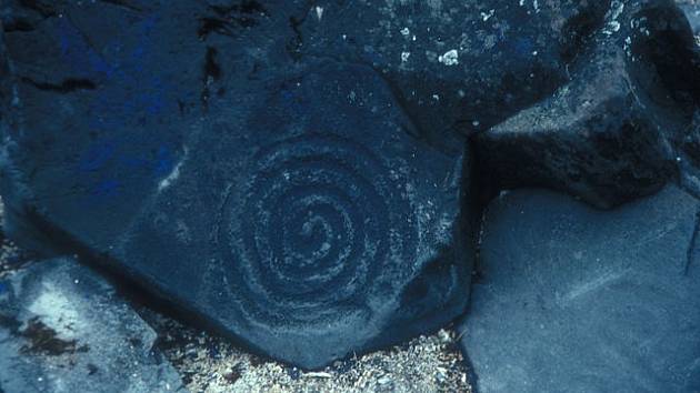 Na pláži na Aljašce se nachází až 40 petroglyfů