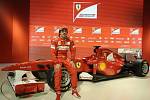 Fernando Alonso s novým monopostem Ferrari.