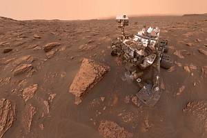 Vozítko Curiosity na Marsu