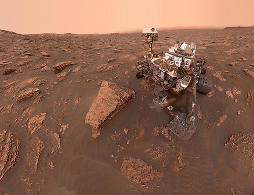 Vozítko Curiosity na Marsu