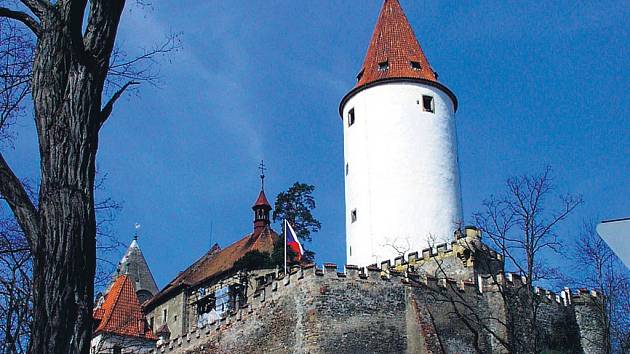 Hrad Křivoklát je jedním z nejstarších a nejznámějších hradů u nás.