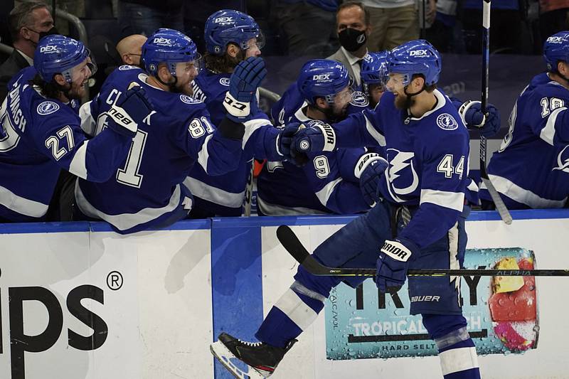 Tampa Bay obhájila Stanley Cup.