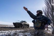 Ukrajinská armáda během přesunu svého oddílu. Ilustrační fotografie