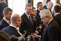 Prezident Miloš Zeman jmenoval 29. ledna novou vládu premiéra Sobotky.