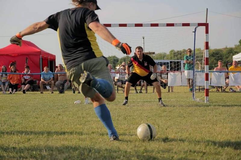 Fotbal pro rozvoj, Nepomyšl. Finálový rozstřel, poslední penalta.