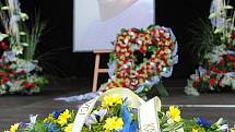 Veřejné rozloučení ve Zlíně s hokejistou Karlem Rachůnkem, který společně s dalšími hráči klubu Lokomotiv Jaroslavl zahynul při nehodě letadla v Rusku.