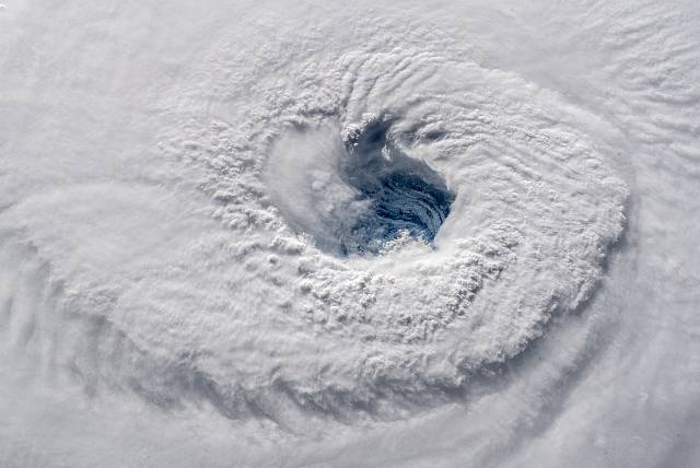 Oko hurikánu Florence z vesmíru