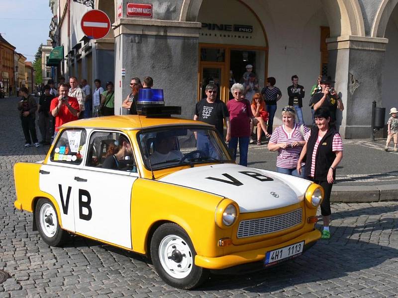 Na IV. setkání majitelů a příznivců značky Trabant se sešlo více jak 150 vozů 