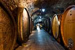 Vinařská turistika v údolí Dunaje. Světově známá oblast Wachau a sousední vinařské městečko Langelois lákají návštěvníky z Česka.