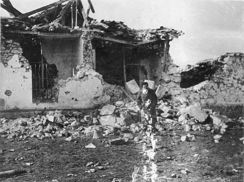 Zničené domy po bitvě u Guadalajary