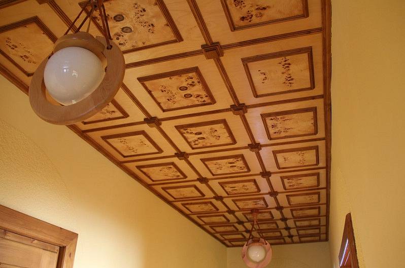 Dřevěné obložení stropu