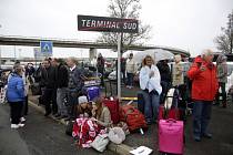 Evakuace letiště v Orly kvůli útoku