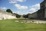 Velké hřiště na tlachtli v Chichén Itzá