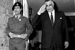 Muammar Kaddáfí v roce 1969 s egyptským prezidentem Násirem, který jej označil jako dobrého, ale hrozně naivního hocha