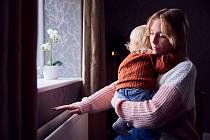 Rodičovský příspěvek se má od ledna 2024 zvýšit na 350 tisíc korun. Bude se to však týkat pouze rodičů dětí, které se narodí od počátku příštího roku. Ilustrační snímek