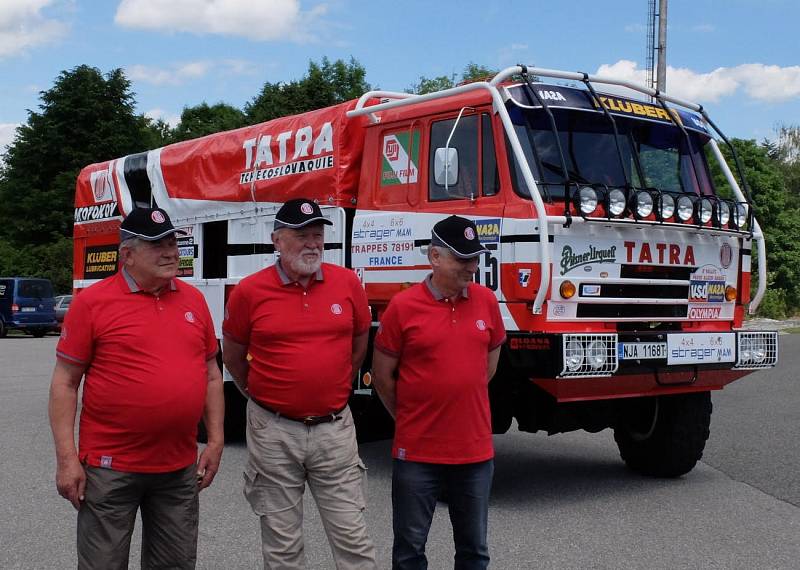 TATRA TRUCKS zrenovovala a ukázala jeden ze svých prvních dakarských závodních vozů