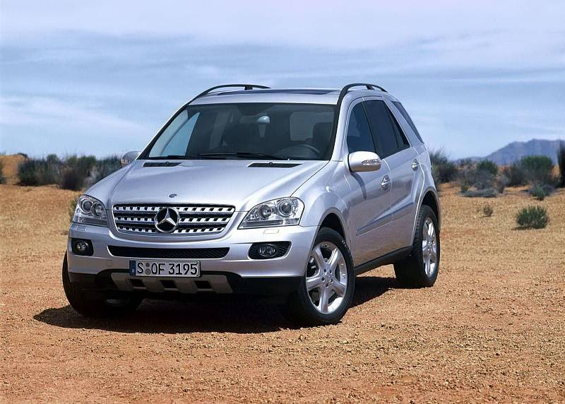 Mercedes-Benz ML 280 CDi (2006). Najeto: 195 000 km