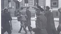 Pražské povstání, lidé v ulicích