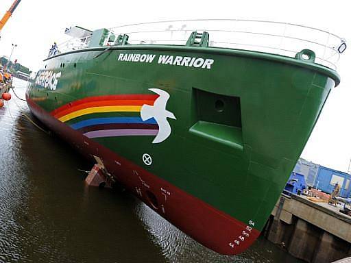 Greenpeace spustilo na vodu novou vlajkovou loď Rainbow Warrior 3