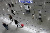 Pasážéři na letištích v Řecku musí kvůli stávce počítat se zpožděním.