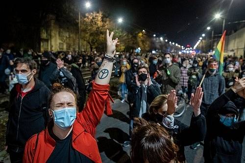 Demonstrace v Polsku proti rozhodnutí Ústavního soudu o potratech