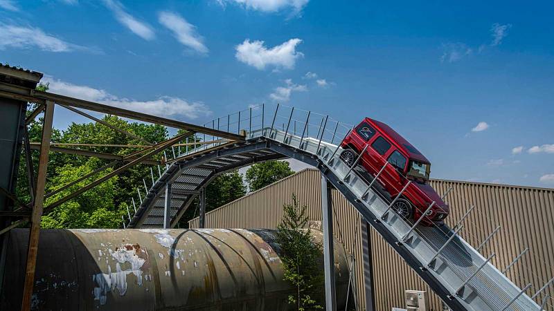 Mercedes-Benz G Stronger Than Time