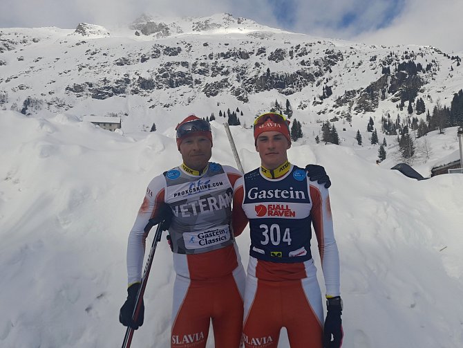 Bad Gastein: Aleš Řezáč (vpravo) debutoval v seriálu Ski Classics pod podhledem otce Stanislava