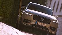 Volvo XC90.