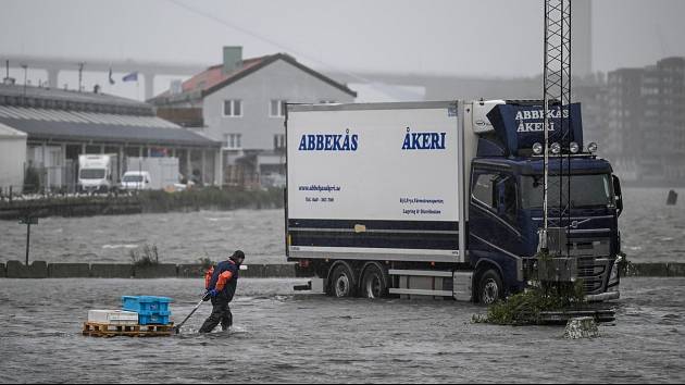 Část švédského Göteborgu se vinou vytrvalých dešťů ocitla pod vodou