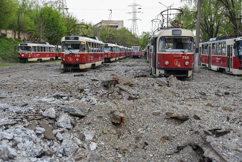 Mariupolské tramvaje po válce.