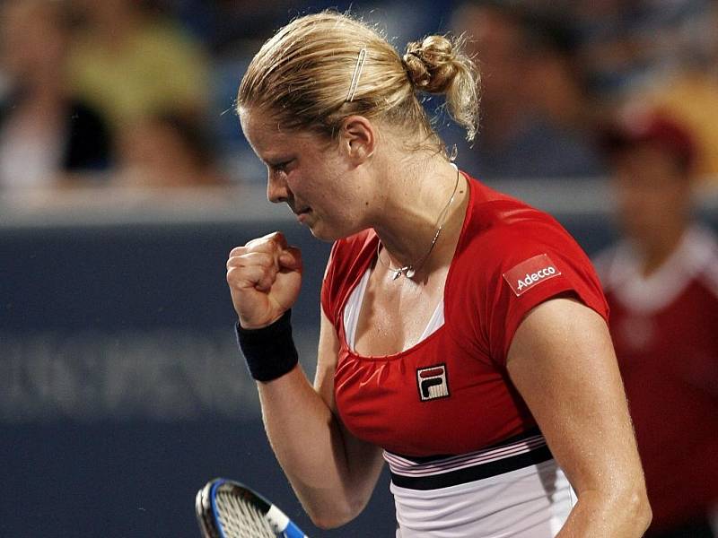 Belgičanka Kim Clijsterová se úspěšně vrátila na tenisové dvorce.