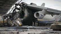 Zničený Antonov po ruském útoku