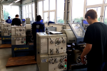Střední škola technická ve Znojmě si prostřednictvím dotace z fondů EU pořídila nové soustruhy, CNC stroje, virtuální svářecí simulátor či software
