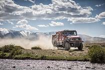Běloruské kamiony MAZ patřily v posledních letech při pouštním závodu k nejrychlejším.