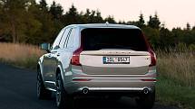 Volvo XC90.