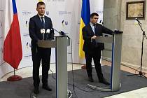 Ministři zahraničí Česka a Ukrajiny Tomáš Petříček a Pavlo Klimkin