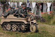 Jízdní ukázka Kettenkradu na srazu vojenských historických vozidel.