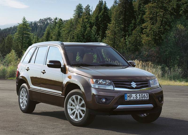 Suzuki Grand Vitara je na třetím místě. Podle Warranty Index je nadprůměrně spolehlivá. Když už zazlobí, tak palivový systém, případně motor.