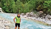 V řece Triglavska Bystrica ve Slovinsku si plavání rozmyslela, teplota pět stupňů byla moc nízká.