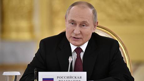 Ruský prezident Vladimír Putin na setkání Organizace Smlouvy o kolektivní bezpečnosti (Collective Security Treaty Organization) v Moskveském Kremlu 16. května 2022.