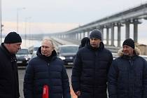 Vladimír Putin přijel na kontrolu Kerčského mostu 5. prosince 2022